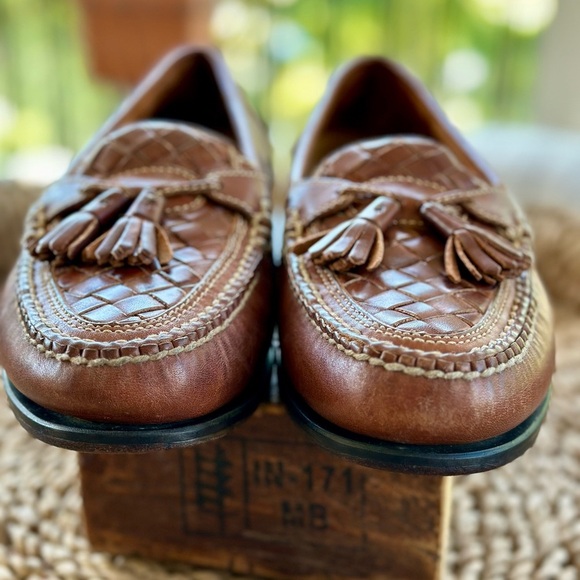 Johnston & Murphy Brown Leather Loafers with Tassels - Picture 4 of 8
